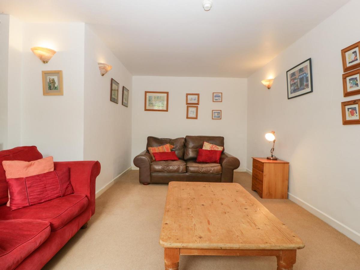 Wheelbarrow Cottage Stoke Prior  Extérieur photo
